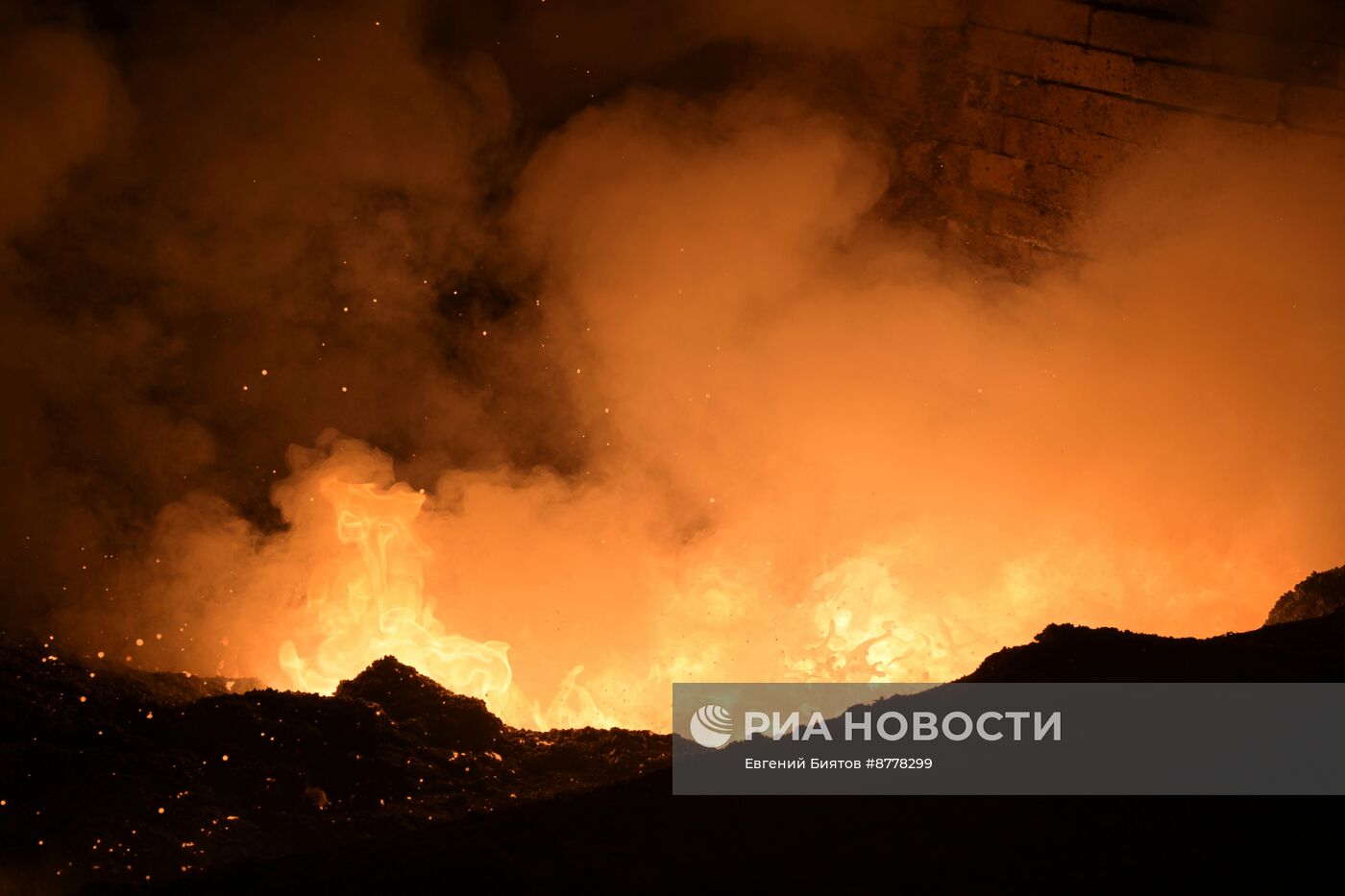 Запуск доменной печи на Алчевском металлургическом комбинате в ЛНР