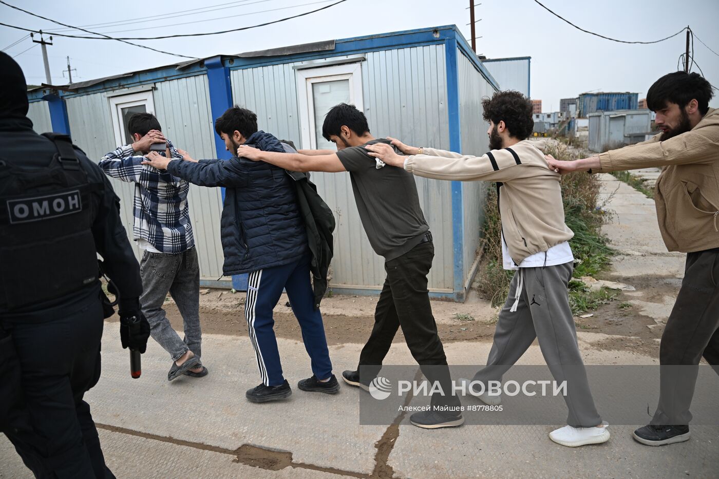 Рейд по выявлению нелегальных мигрантов в Москве 