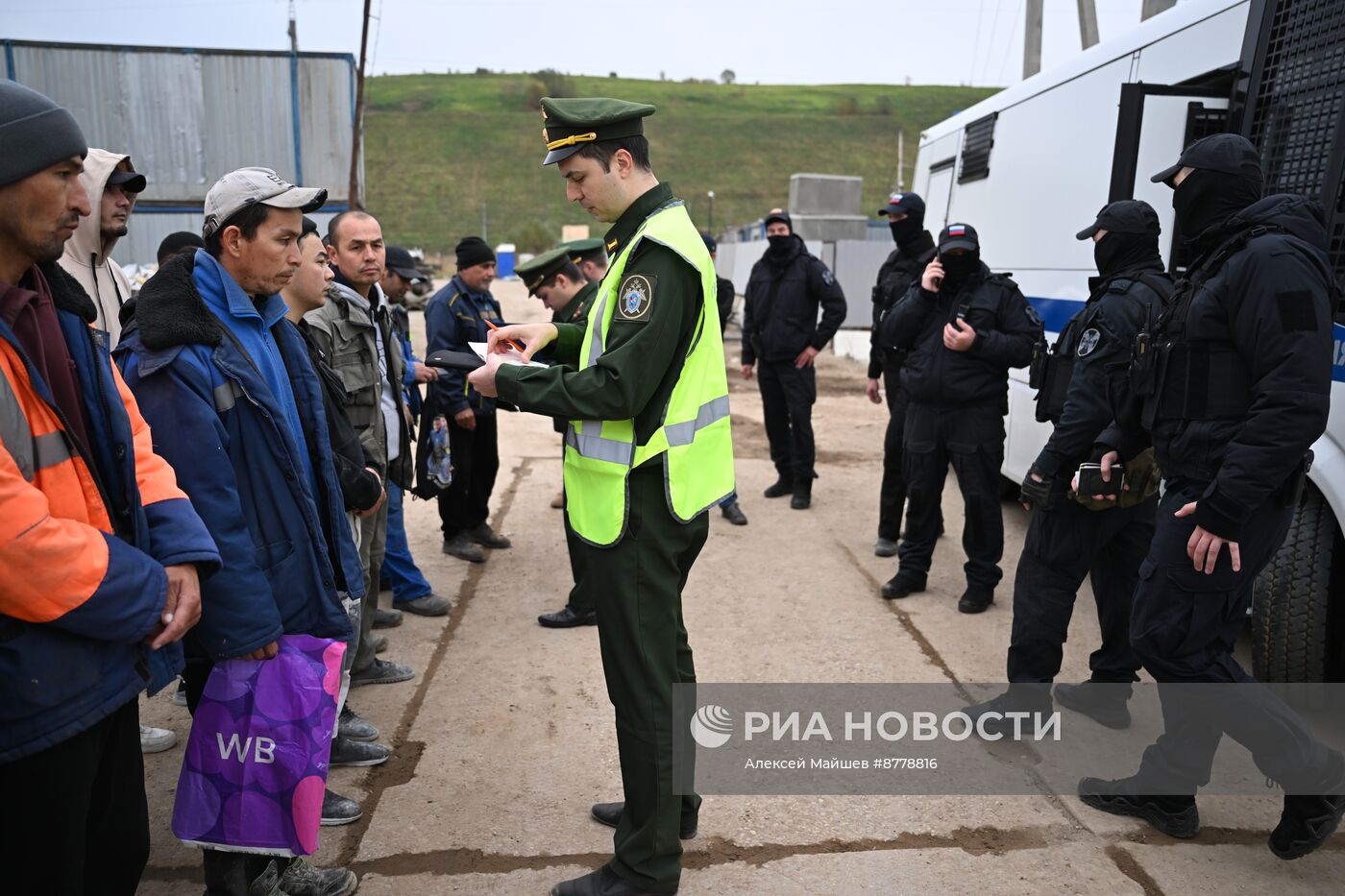 Рейд по выявлению нелегальных мигрантов в Москве 