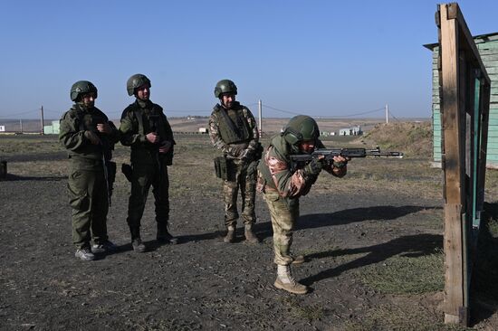 Подготовка штурмовых групп ЮВО перед отправкой в зону спецоперации