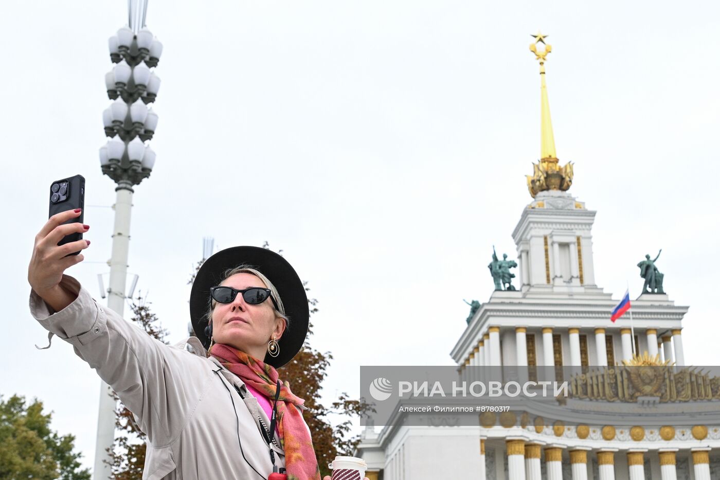 Экскурсия для делегатов BRICS+ Fashion Summit и Московской недели моды