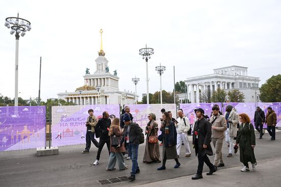 Экскурсия для делегатов BRICS+ Fashion Summit и Московской недели моды