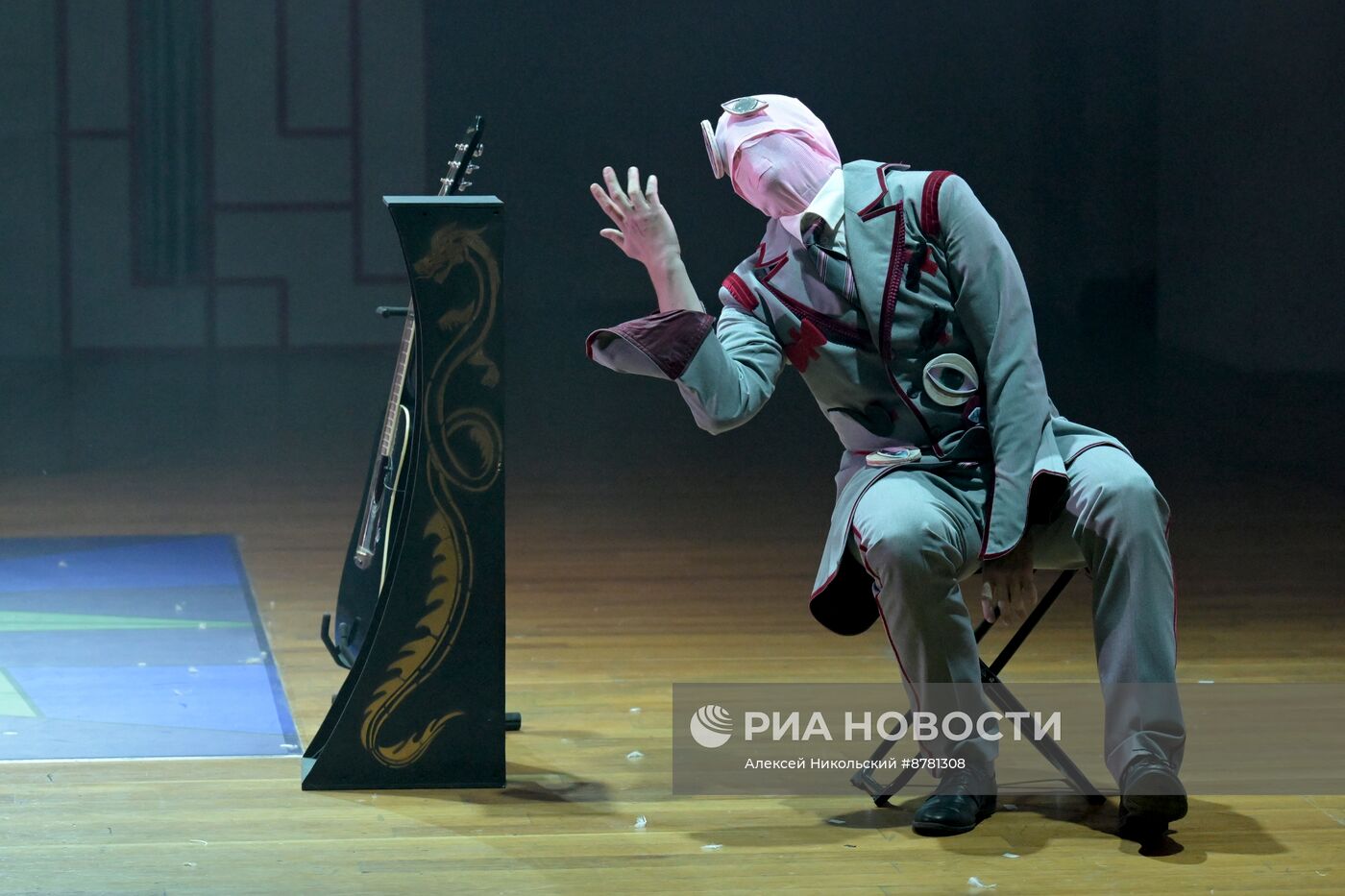 Спектакль "Турандот" в театре "Школа драматического искусства"