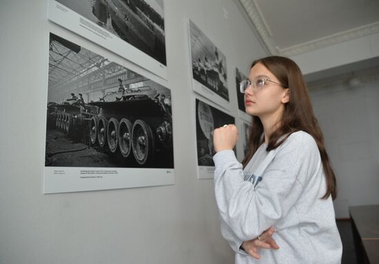 Открытие фотовыставки "Освобождение. Путь к Победе" в Челябинске 