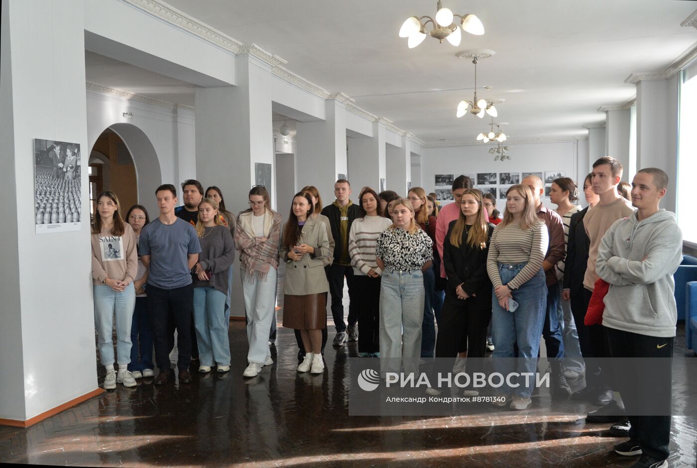 Открытие фотовыставки "Освобождение. Путь к Победе" в Челябинске 