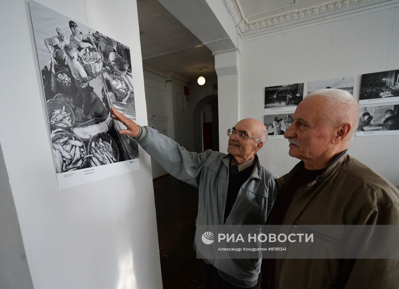 Открытие фотовыставки "Освобождение. Путь к Победе" в Челябинске 