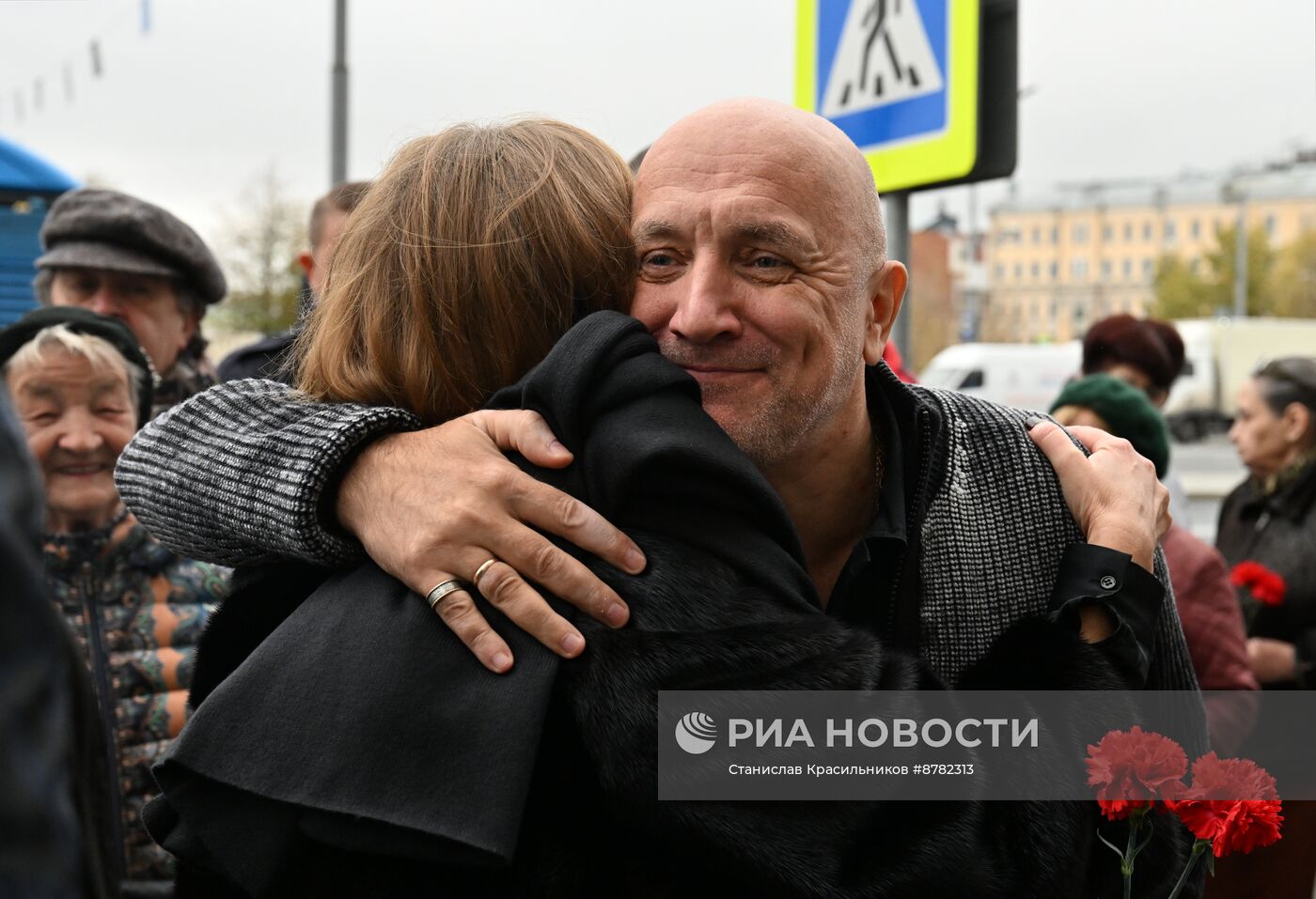 Открытие мемориальной доски Юлиану Семенову