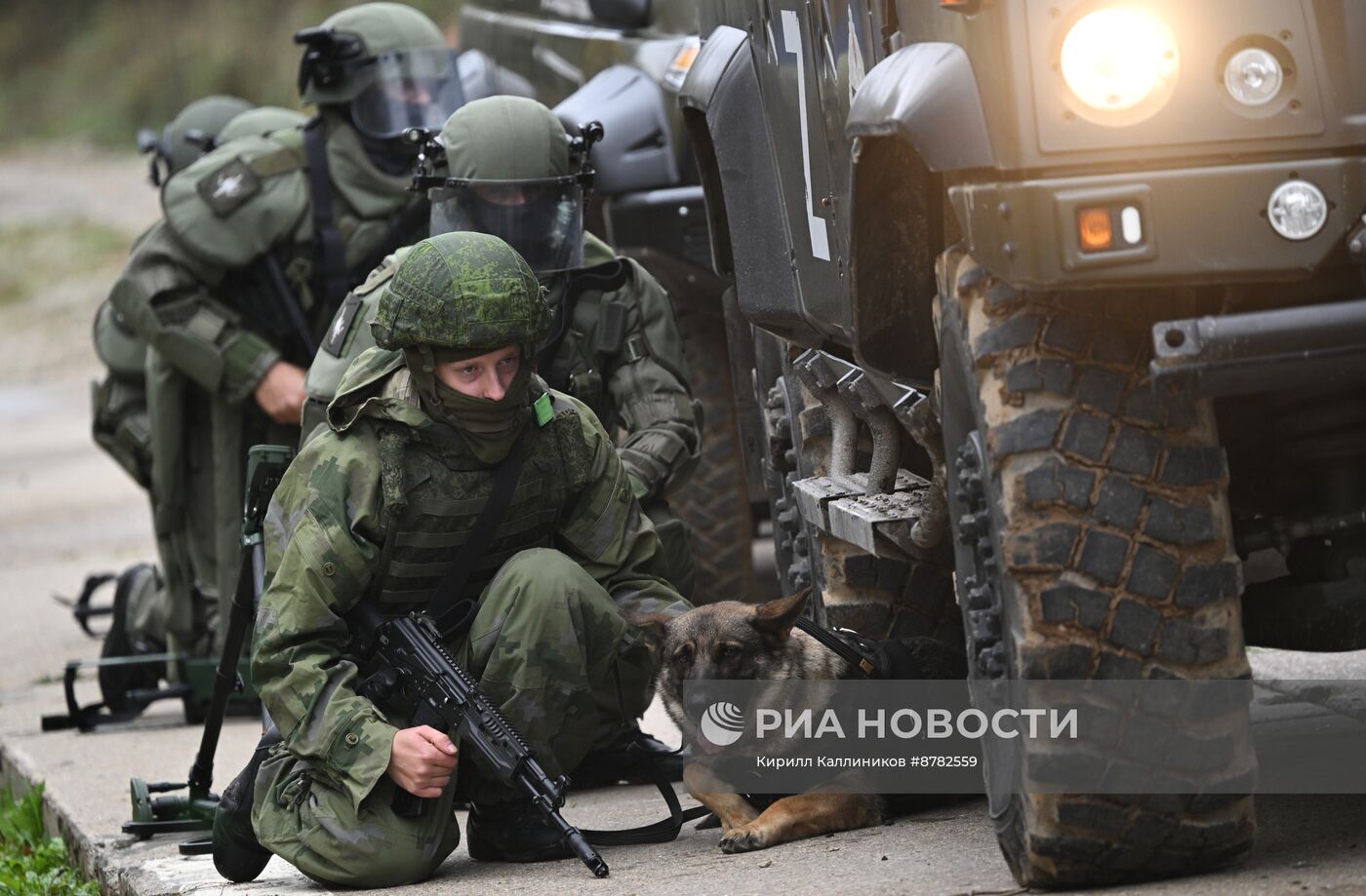 Занятия по боевой подготовке военнослужащих по контракту по специальностям Инженерных войск