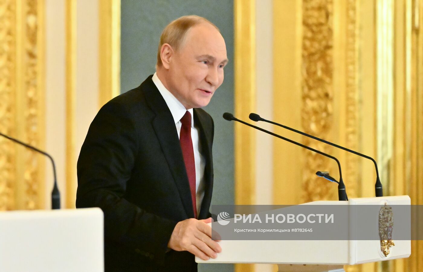 Президент Владимир Путин провел переговоры с президентом Белоруссии Александром Лукашенко