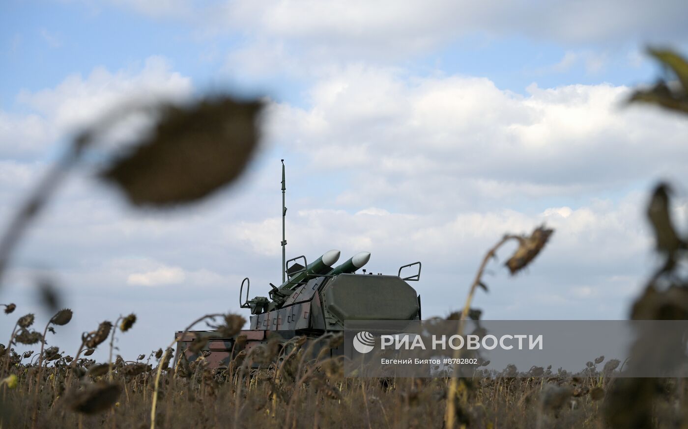 Боевое дежурство ЗРК "Бук-М2" ЦВО в ДНР