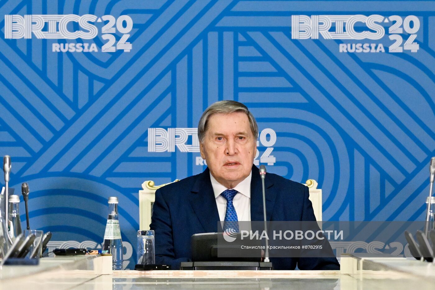 Брифинг Ю. Ушакова по проведению саммита БРИКС в Казани