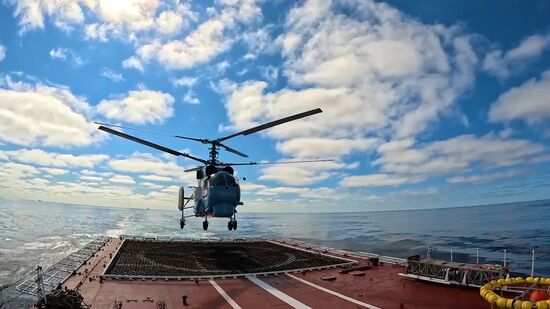 Первое совместное патрулирование кораблей России и Китая в северной части Тихого океана