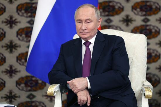 Визит президента Владимира Путина в Туркменистан