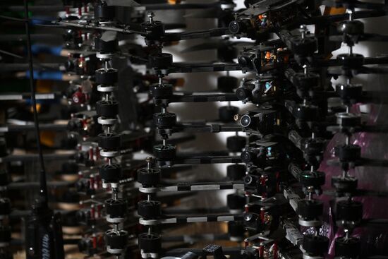 Работа центра БПЛА ЦВО в ДНР