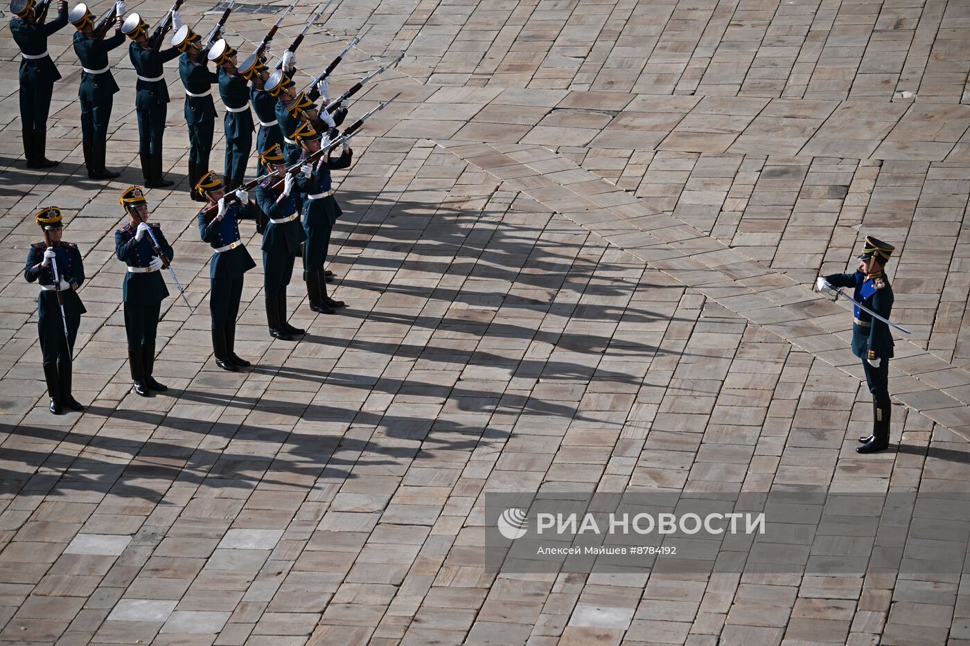 Развод пеших и конных караулов Президентского полка ФСО России