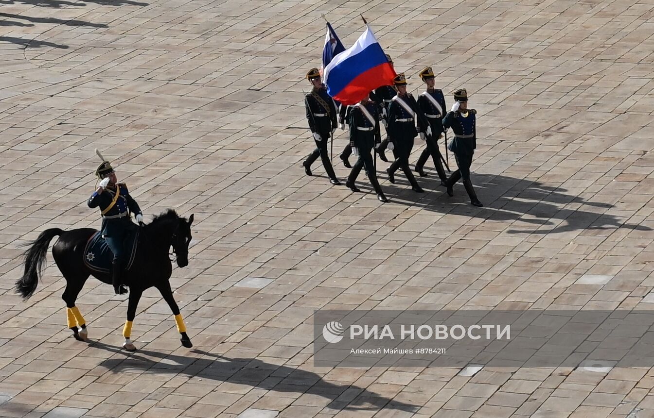 Развод пеших и конных караулов Президентского полка ФСО России