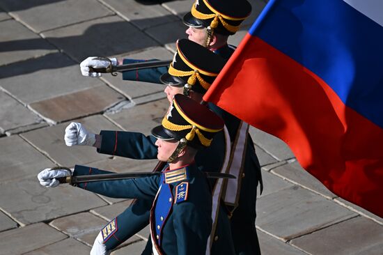 Развод пеших и конных караулов Президентского полка ФСО России