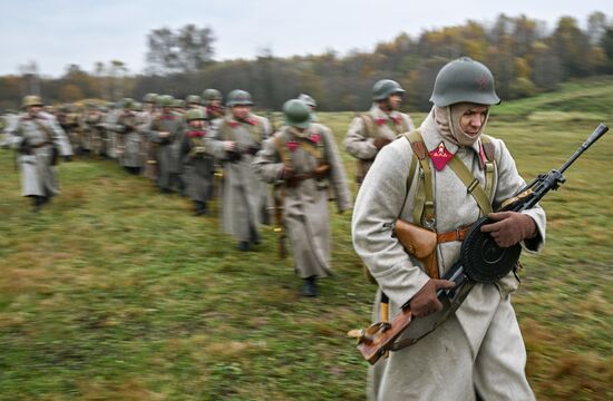 Военно-историческая реконструкция "На Можайском направлении" в музее-заповеднике "Бородинское поле"