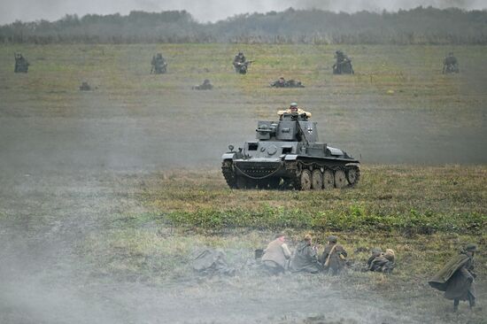 Военно-историческая реконструкция "На Можайском направлении" в музее-заповеднике "Бородинское поле"