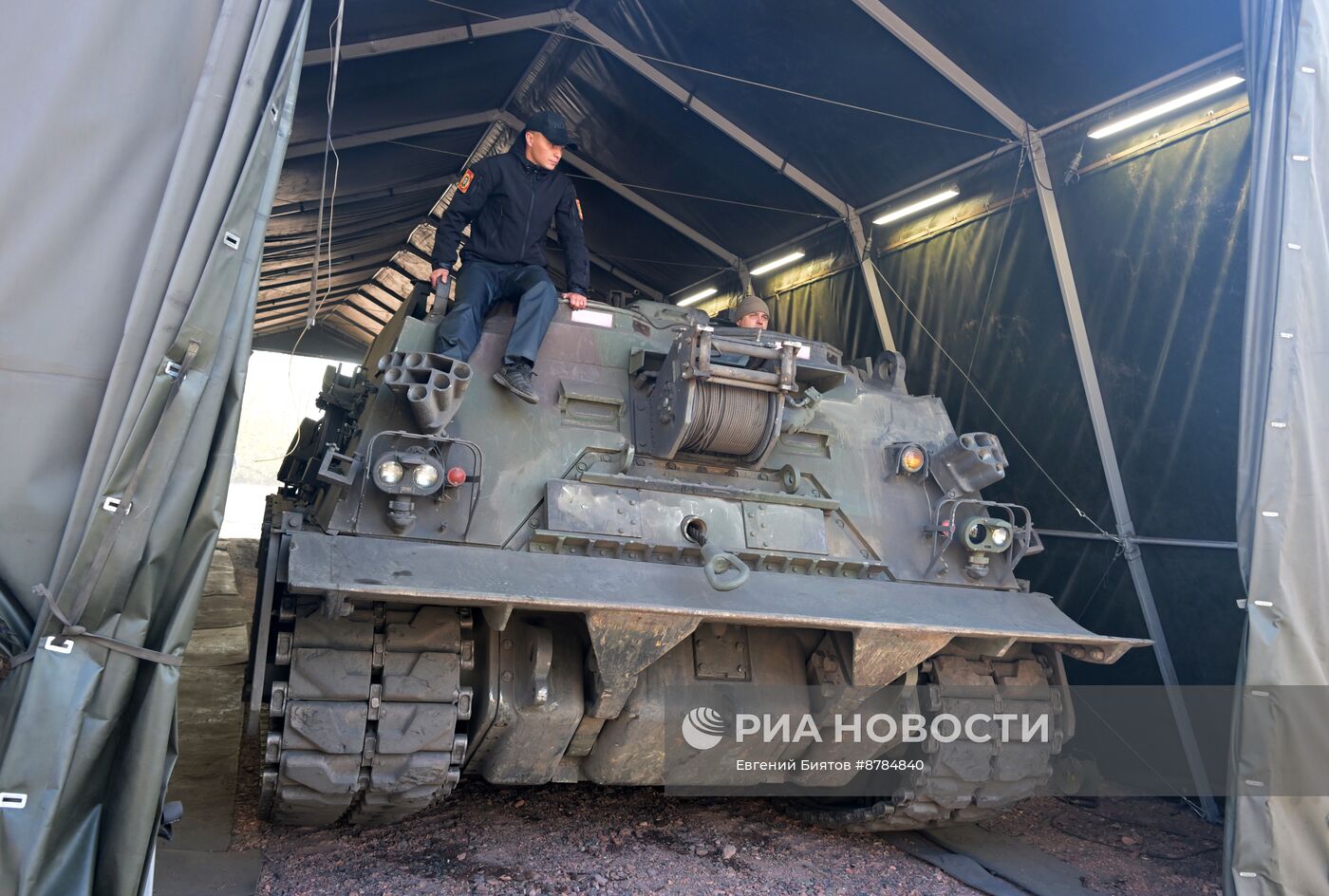 Трофейная американская техника, восстановленная военнослужащими ЦВО