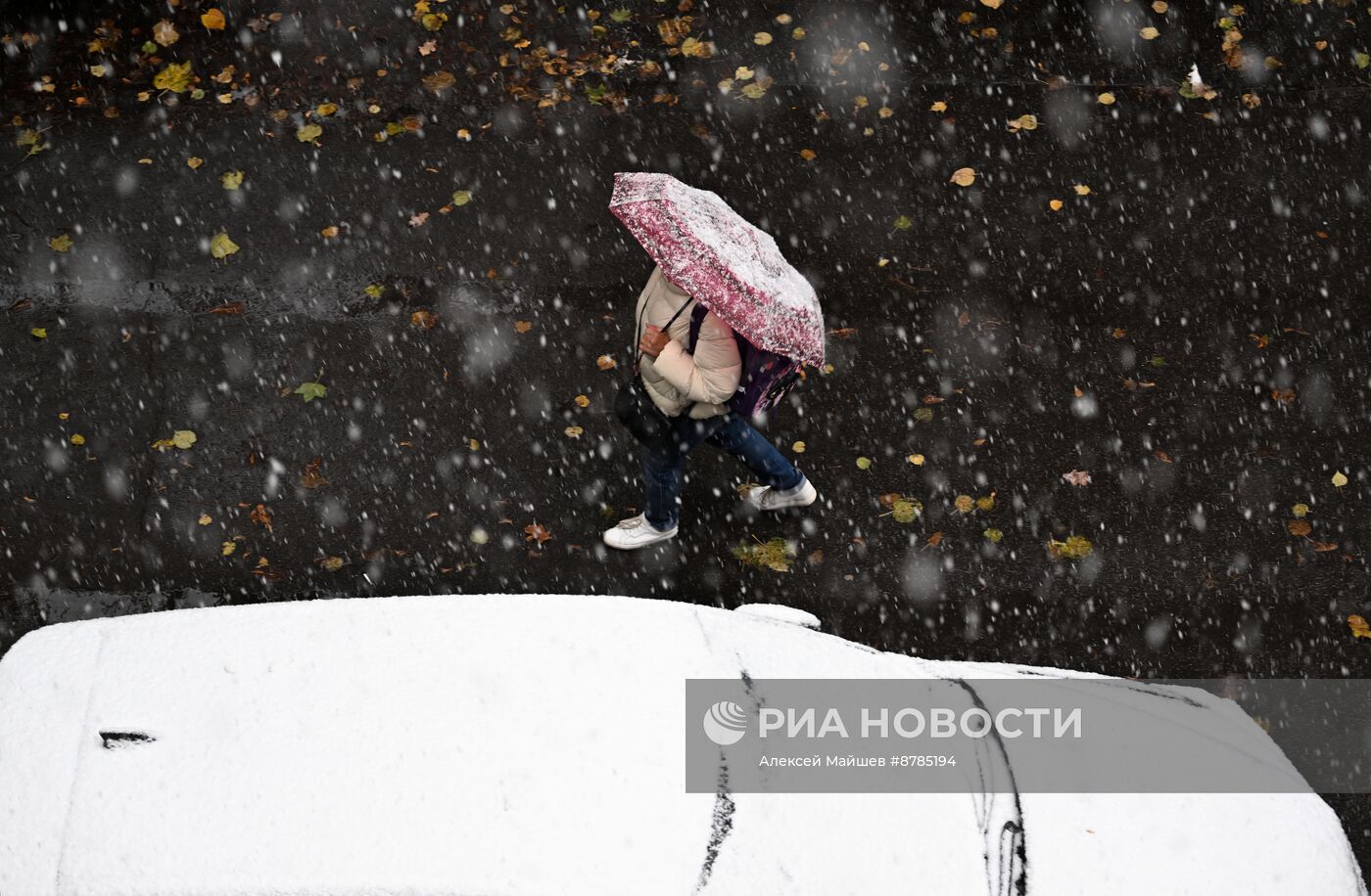 Первый снег в Москве