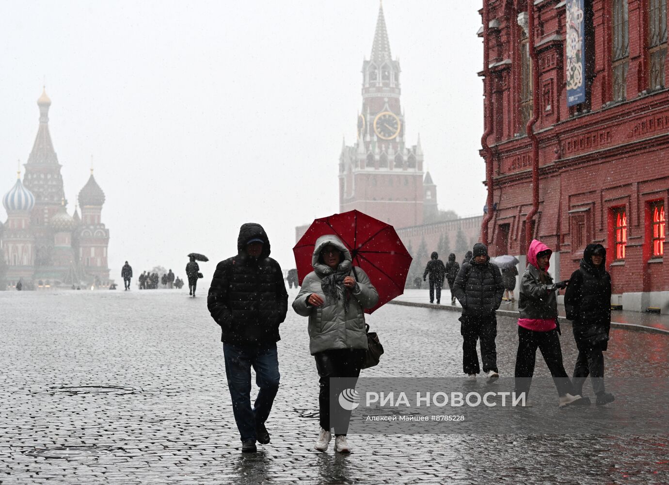 Первый снег в Москве