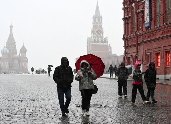 Первый снег в Москве