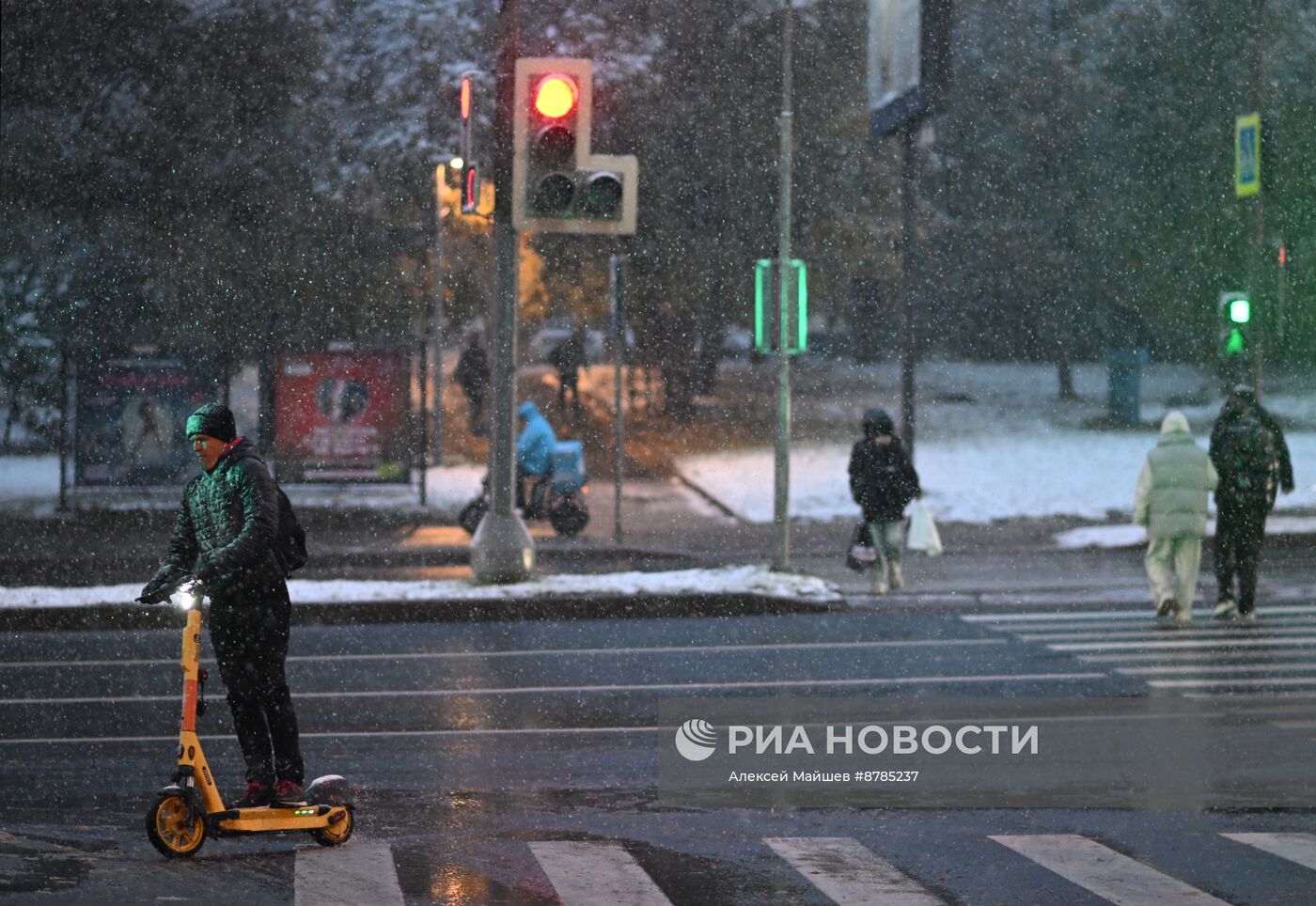 Первый снег в Москве