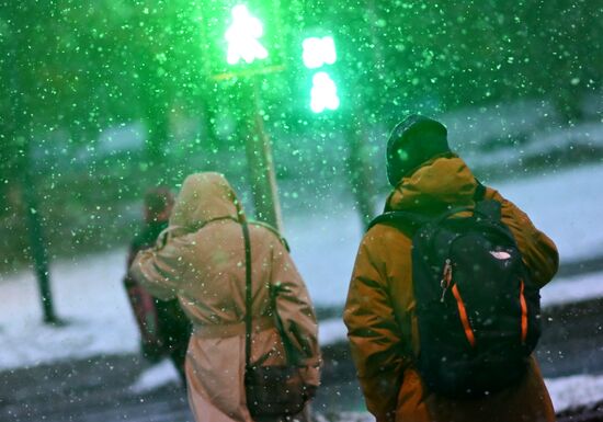 Первый снег в Москве