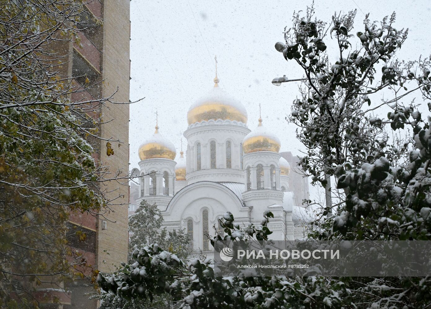 Первый снег в Москве