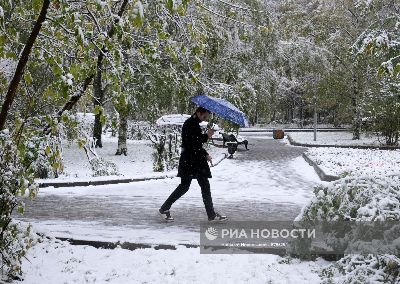 Первый снег в Москве