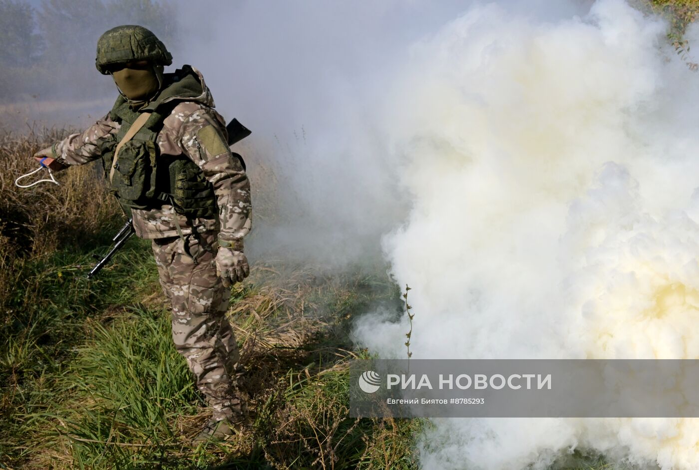 Занятия по минно-взрывному делу в инженерном подразделении ЦВО в ЛНР