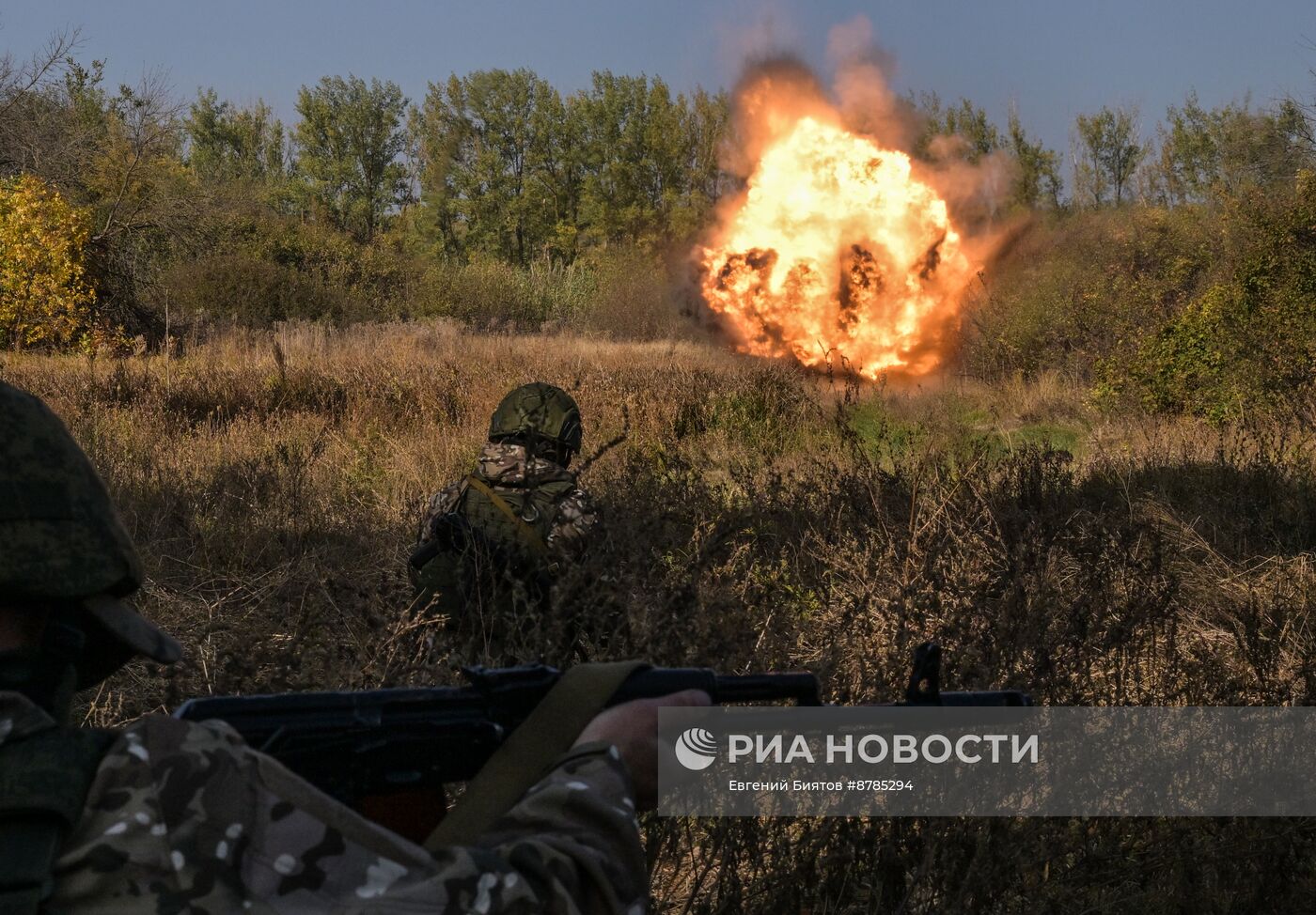 Занятия по минно-взрывному делу в инженерном подразделении ЦВО в ЛНР