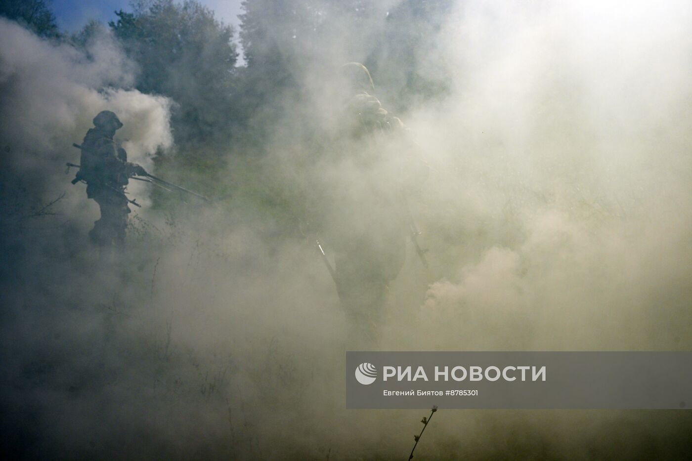 Занятия по минно-взрывному делу в инженерном подразделении ЦВО в ЛНР