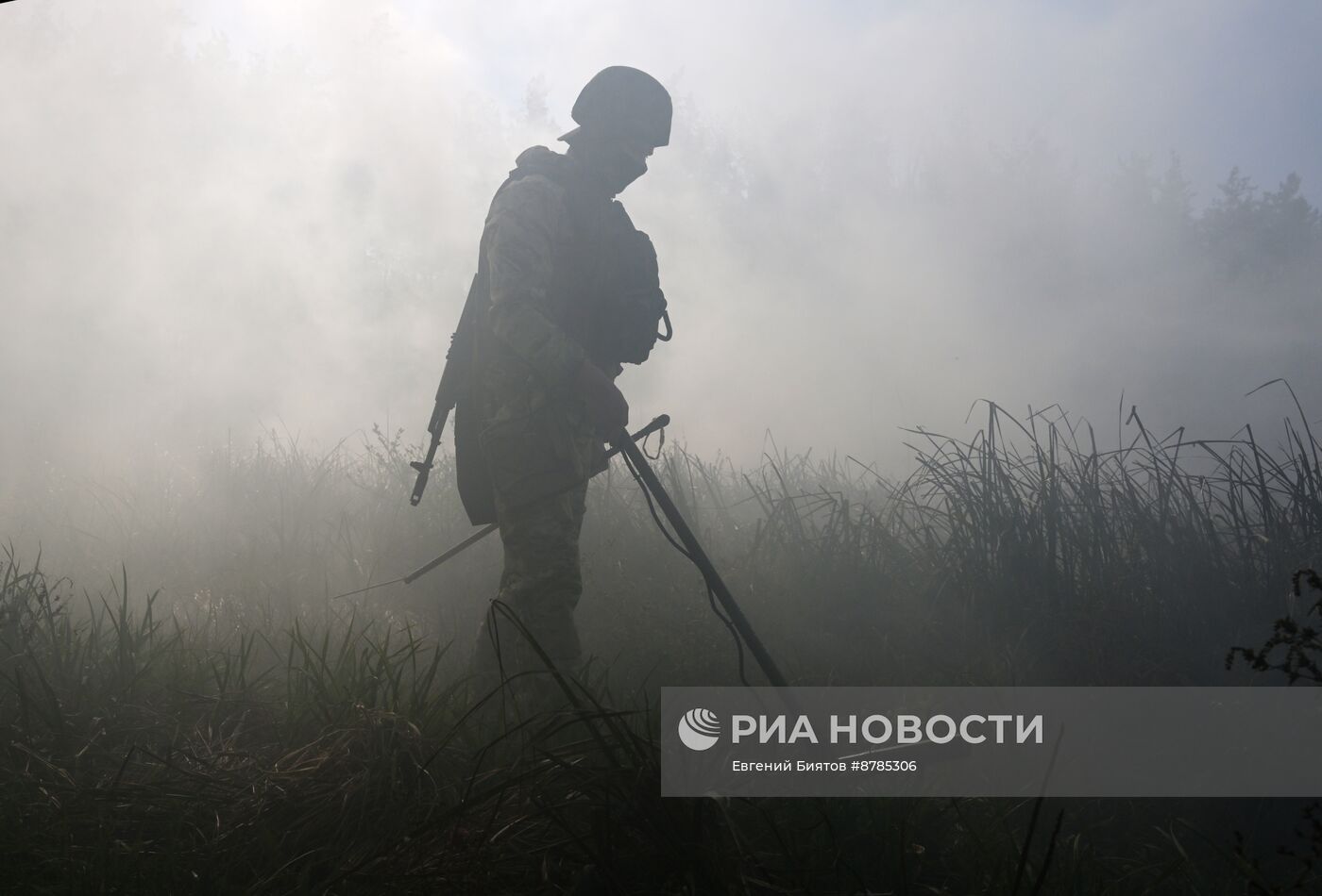 Занятия по минно-взрывному делу в инженерном подразделении ЦВО в ЛНР