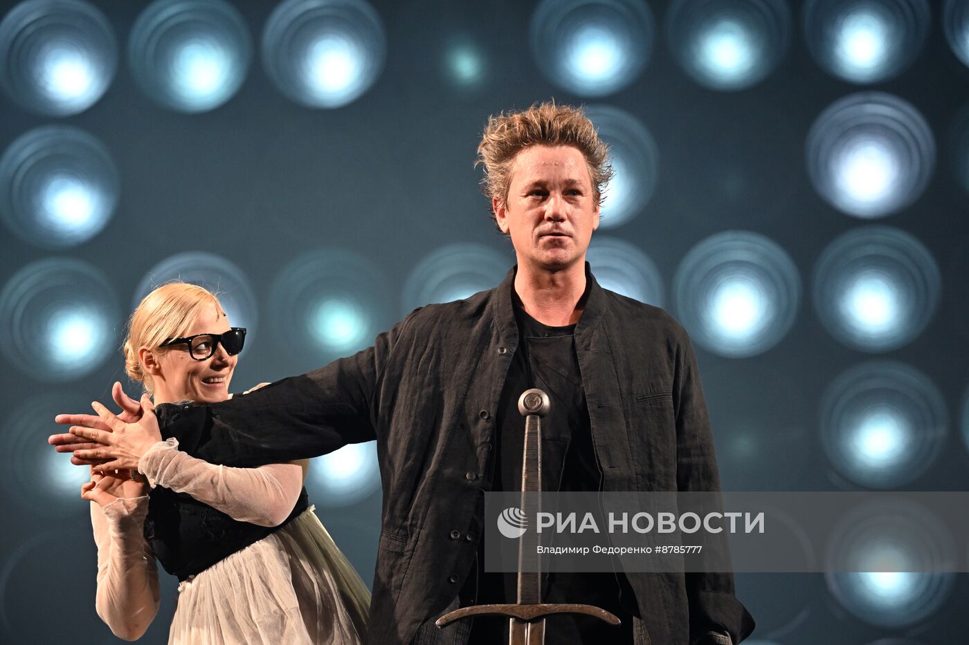 Спектакль "Гамлет" в театре "Ленком Марка Захарова" 