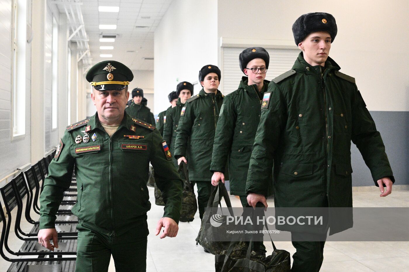 Отправка новобранцев для прохождения службы по призыву в ВС РФ