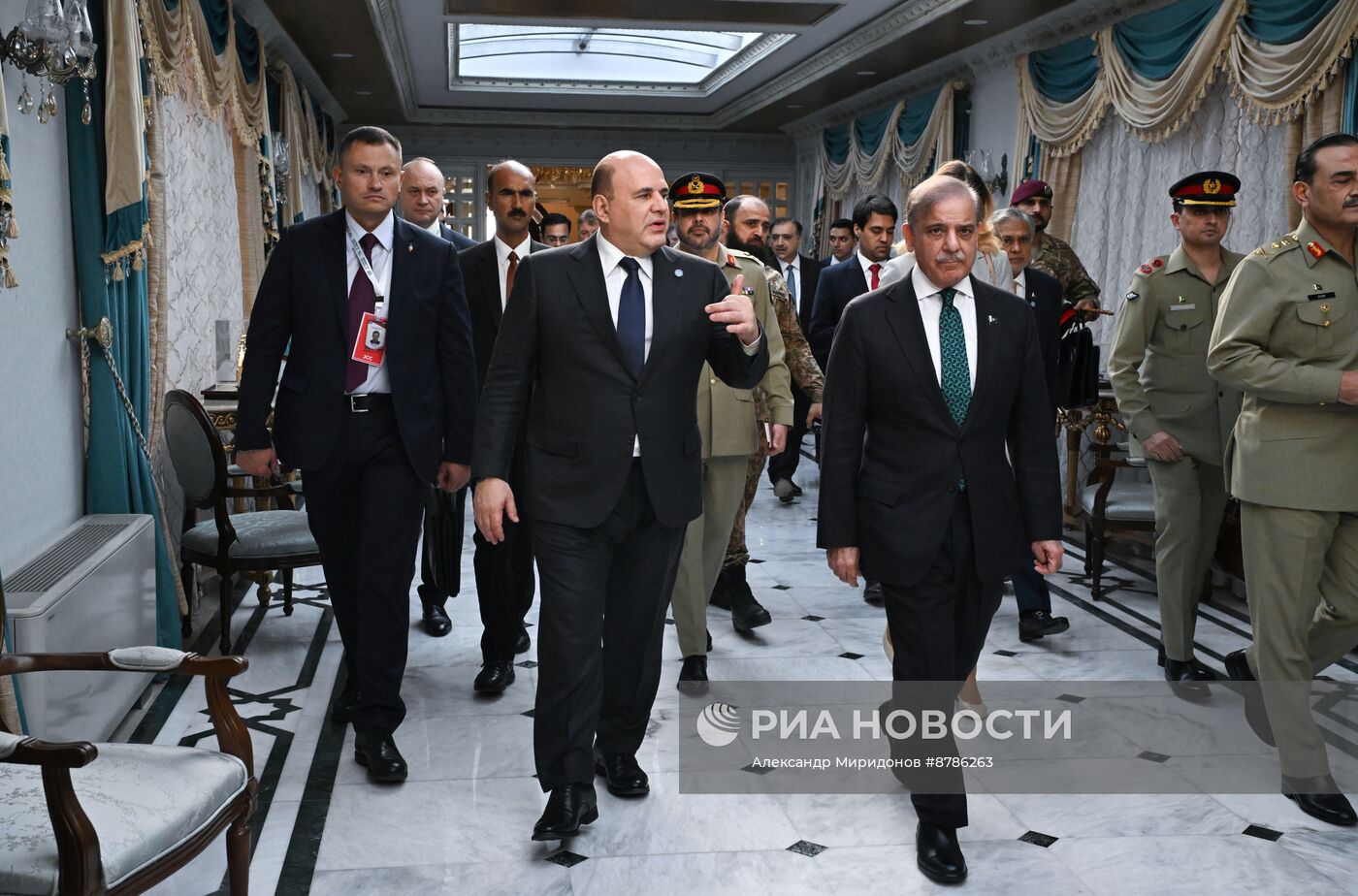 Премьер-министр Михаил Мишустин принял участие в заседании совета глав правительств ШОС