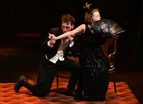 Спектакль \"Вишнёвый сад\" в театре \"Мастерская П.Н. Фоменко\" | РИА ...