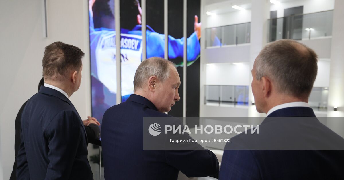 �������� 300 ���� �����-���������: ����.