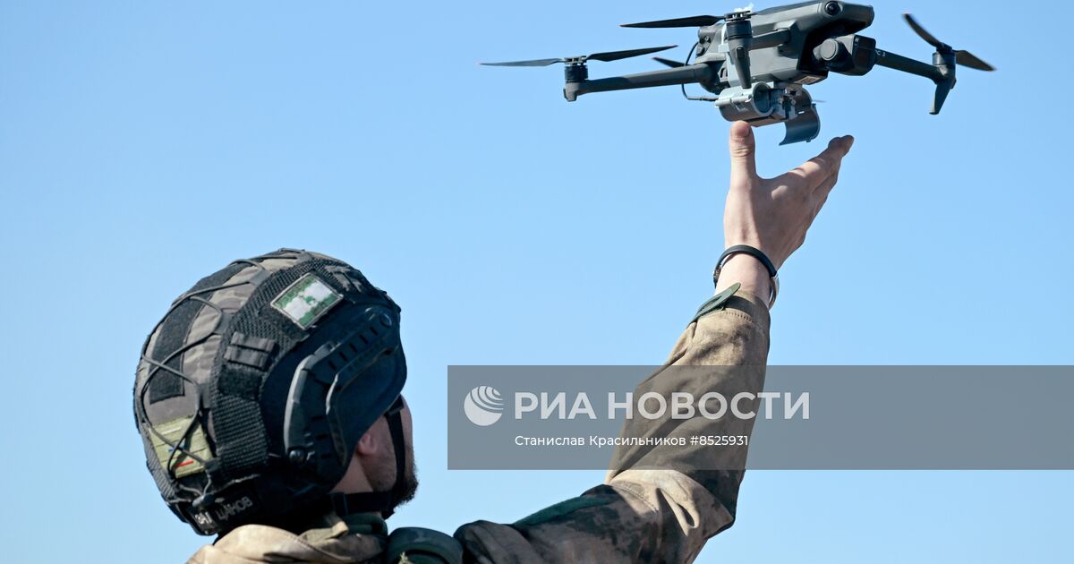 Обучение операторов БПЛА ЦВО в зоне спецоперации | РИА Новости Медиабанк