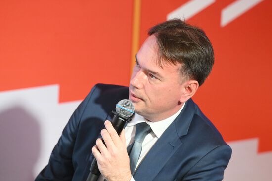 Выставка "Россия". Зимнее открытие павильона "Мир Цифры" и тестовой ...