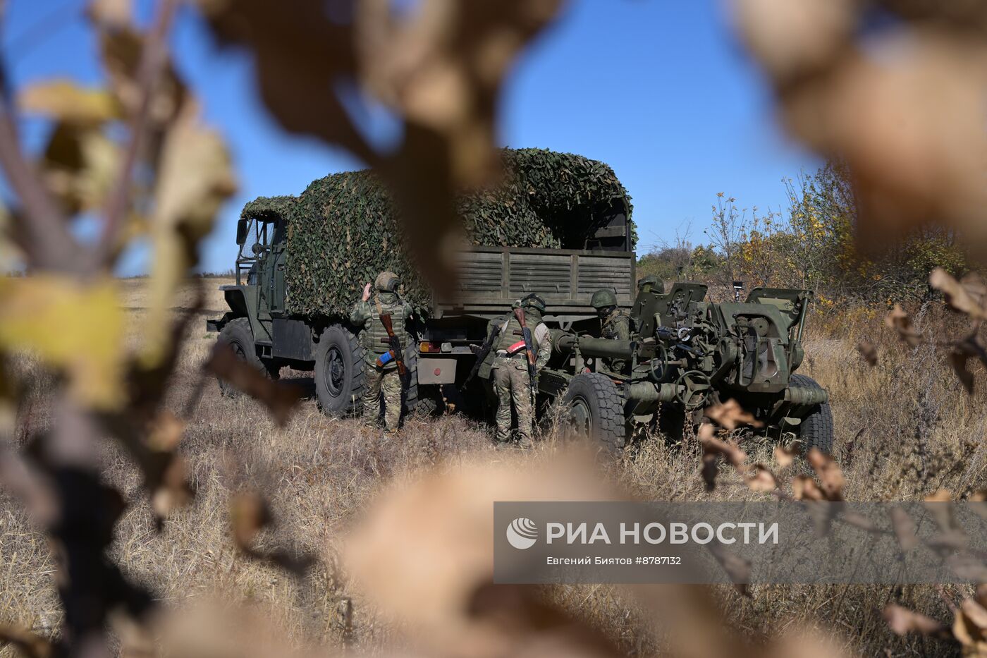 Боевая подготовка артиллеристов ЦВО в ЛНР