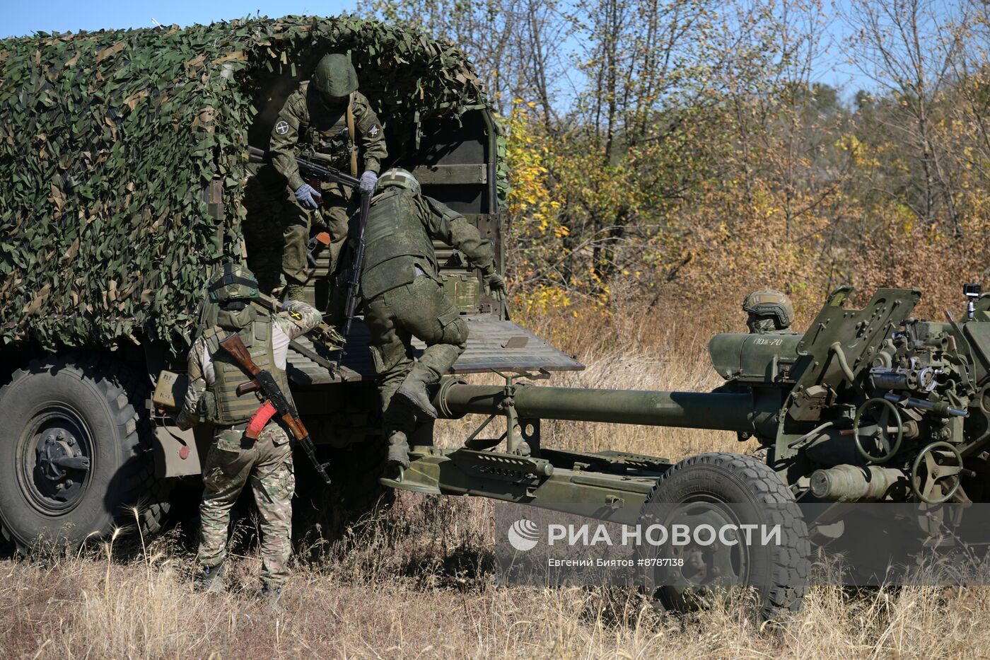Боевая подготовка артиллеристов ЦВО в ЛНР
