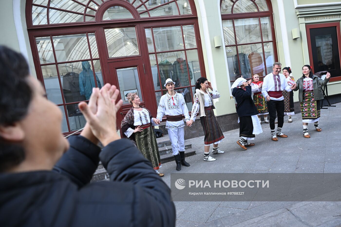 Выборы президента и референдум о евроинтеграции в Молдавии