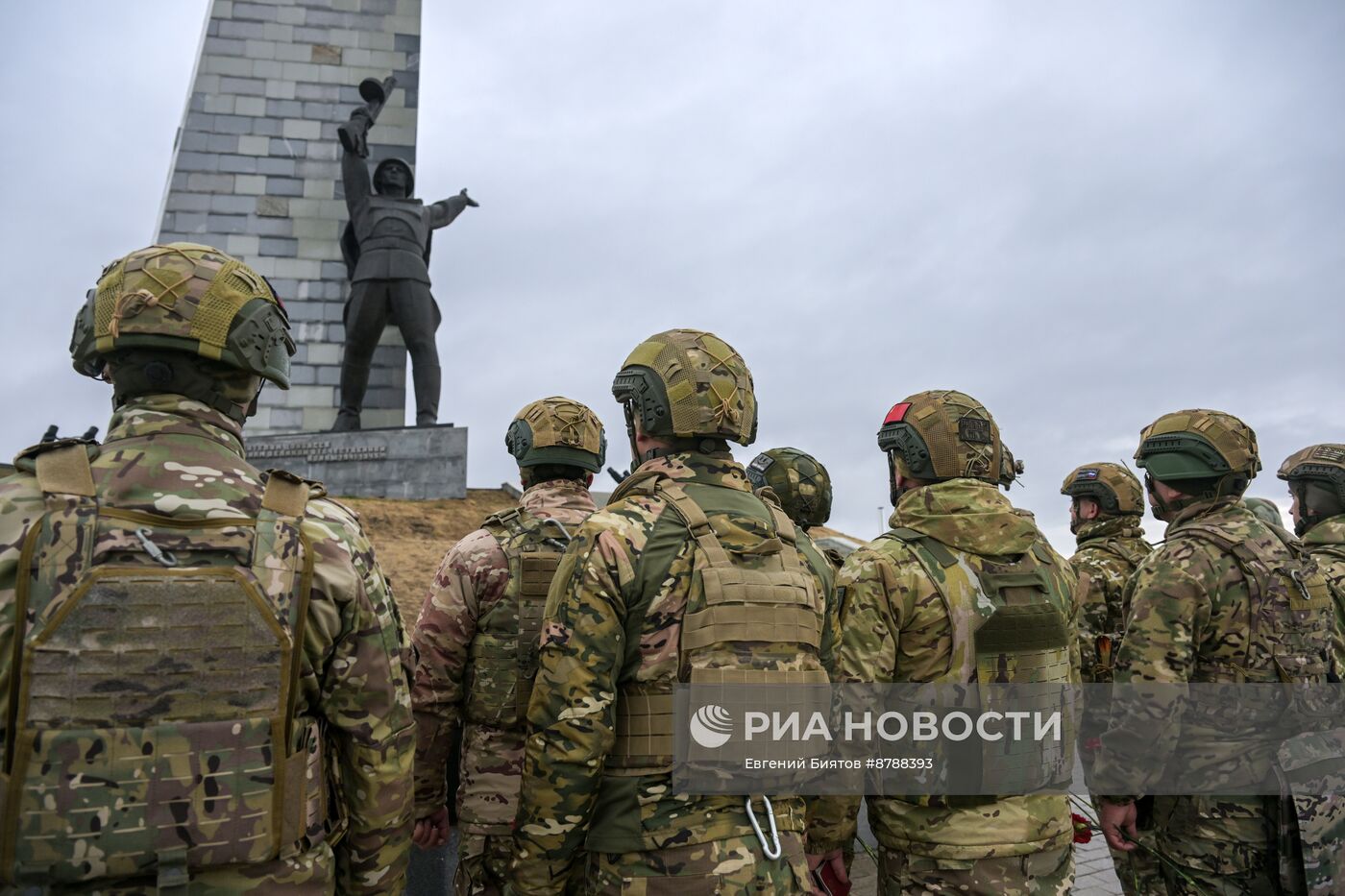 Награждение военнослужащих группировки "Центр" в день военного связиста