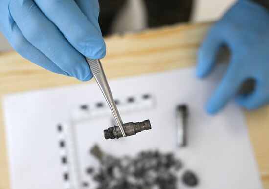 Работа экспертов-криминалистов СУ СК в Запорожской области