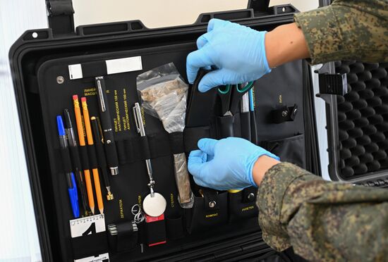 Работа экспертов-криминалистов СУ СК в Запорожской области