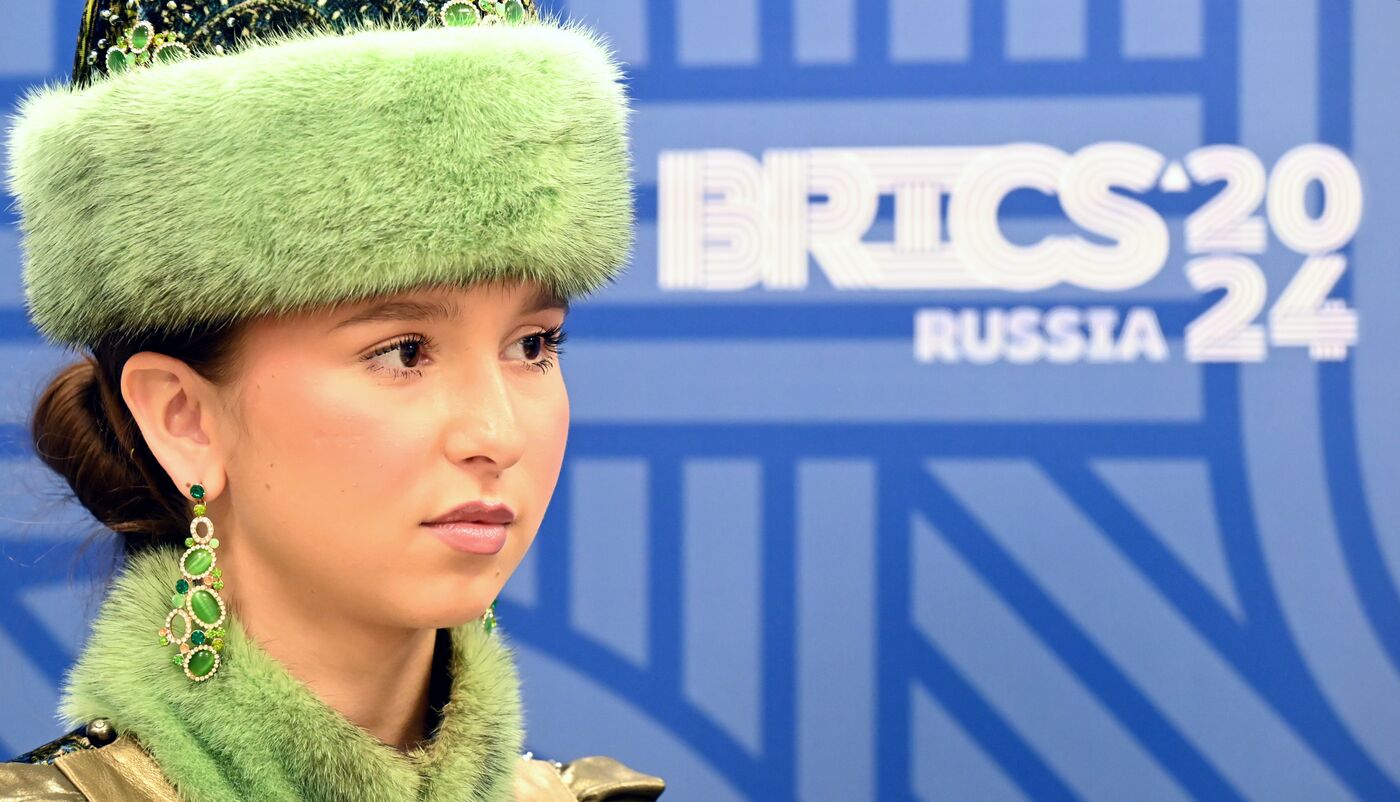 XVI саммит БРИКС. Прилет первого заместителя министра иностранных дел Шри-Ланки Аруни Виджевардане