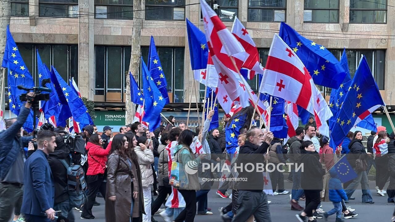 Масштабный митинг "Грузия выбирает Европу" в Тбилиси